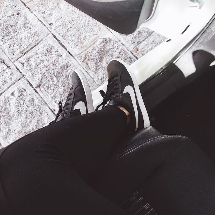 camilla amaral feet 3