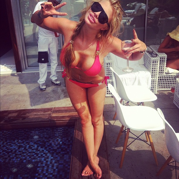 camilla jacobsen feet