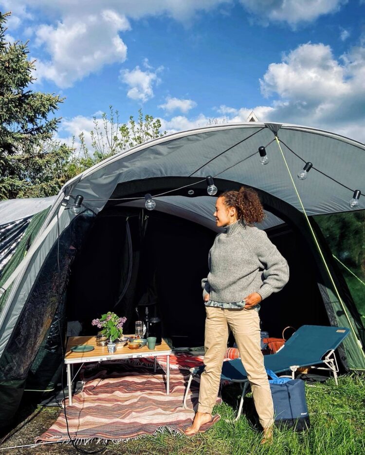 camille jones feet 5