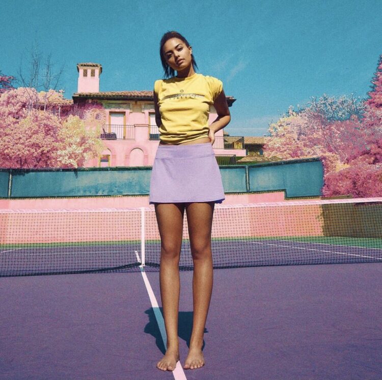 camille leonard feet 1