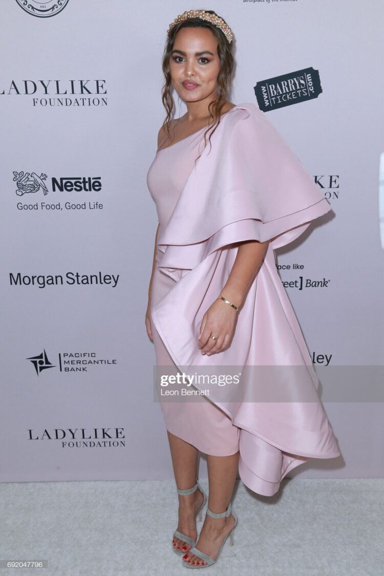 camille leonard feet