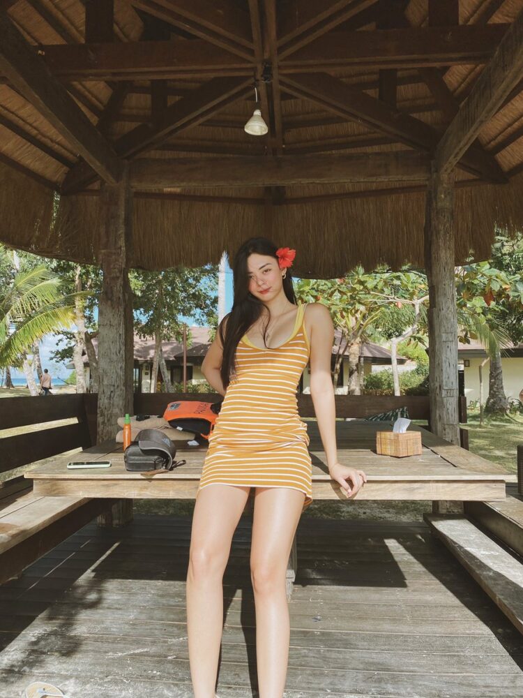 camille trinidad feet 6