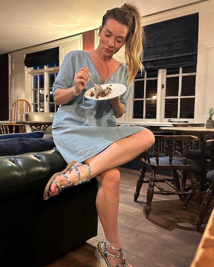 candace brown feet 3