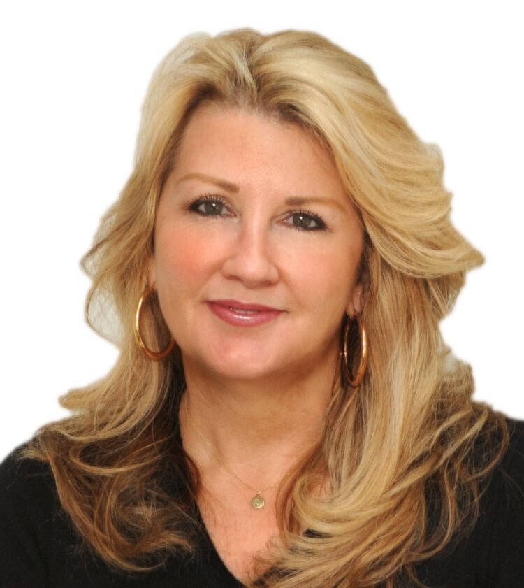 candice carpenter feet