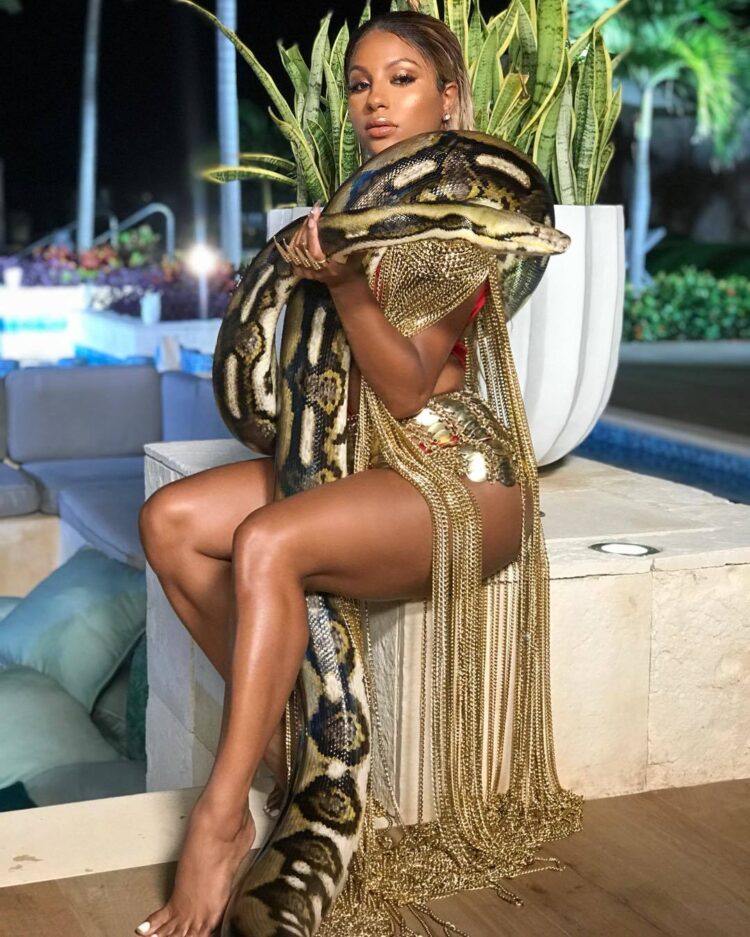 candice craig feet 1