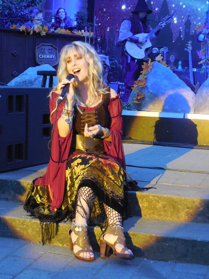 candice night feet 1