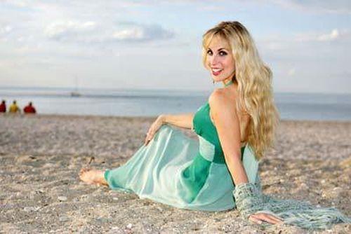 candice night feet 4