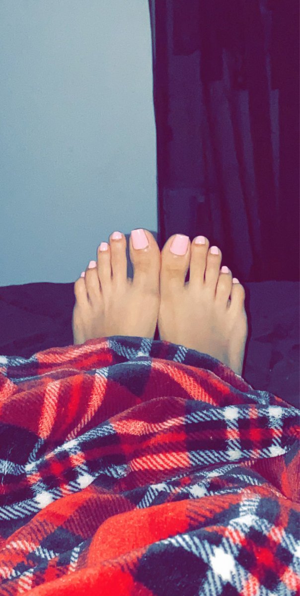 candy aguilar feet 5
