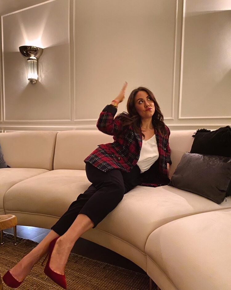 cansu dengey acar feet 2