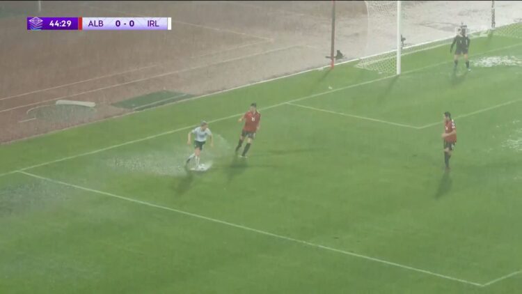 caoimhe morris feet 4