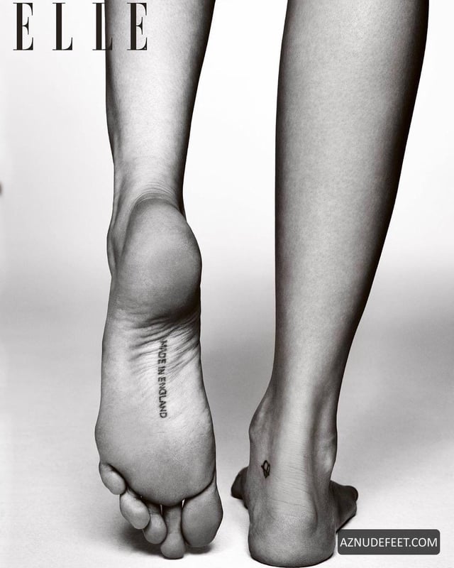 cara delevingne feet