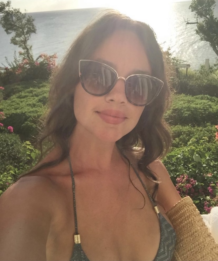 cara zavaleta feet 5