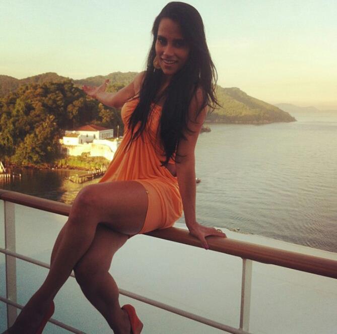 carine felizardo feet 1