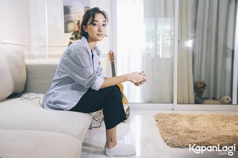 carissa perusset feet 1