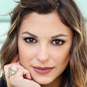 carla carnicella feet