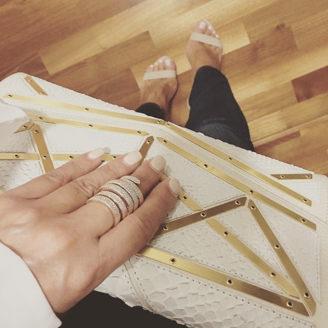 carla dibello feet 3