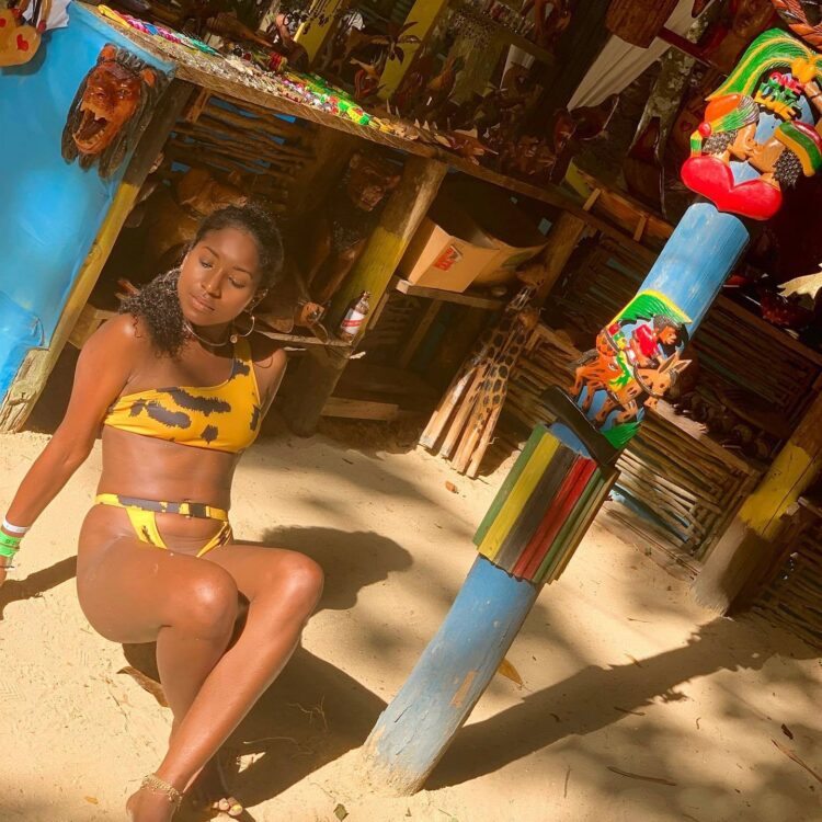 carlacia grant feet 2