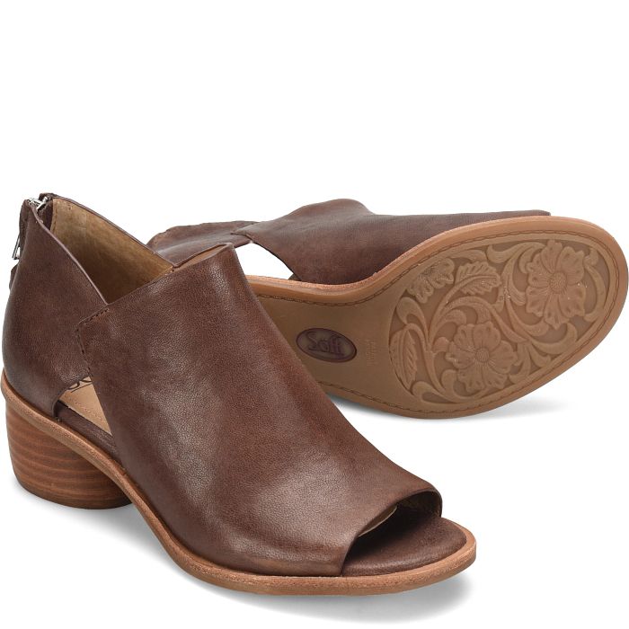 carleigh skrammy feet 5