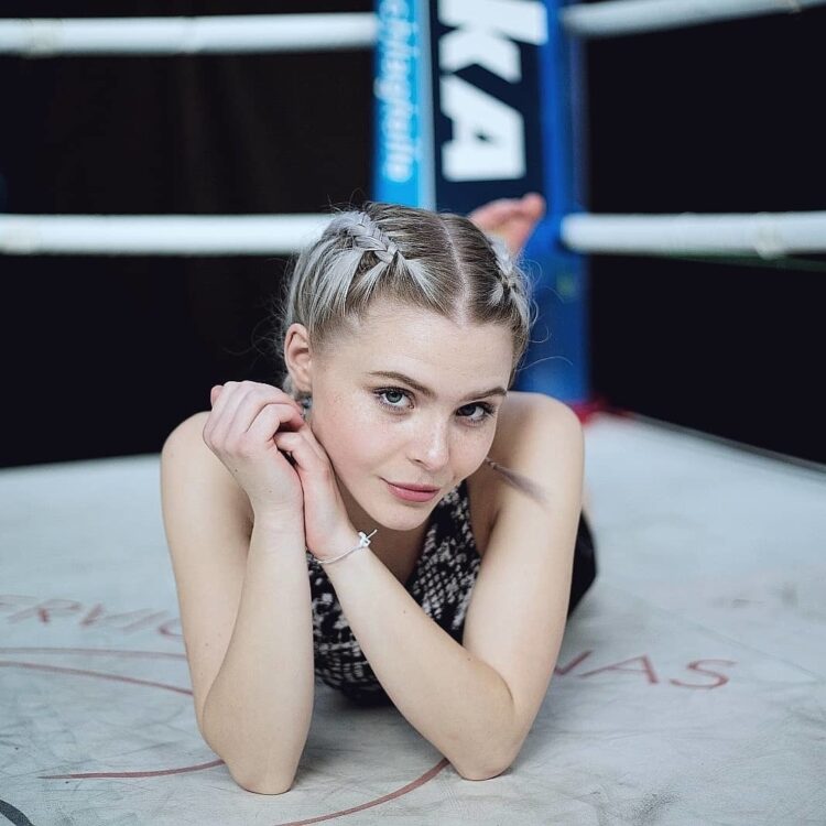 carlotta truman feet 3