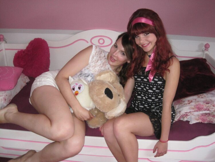 carlotta truman feet 5