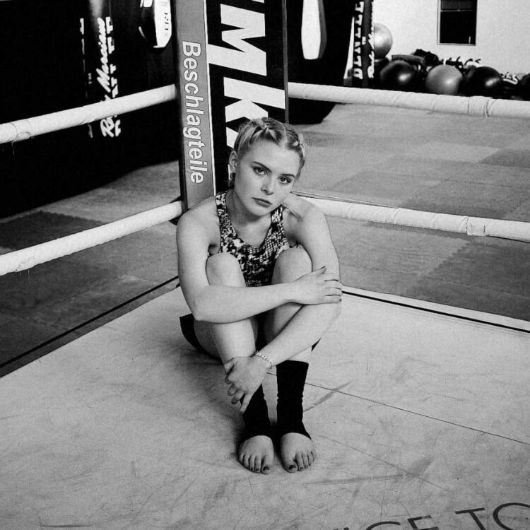 carlotta truman feet