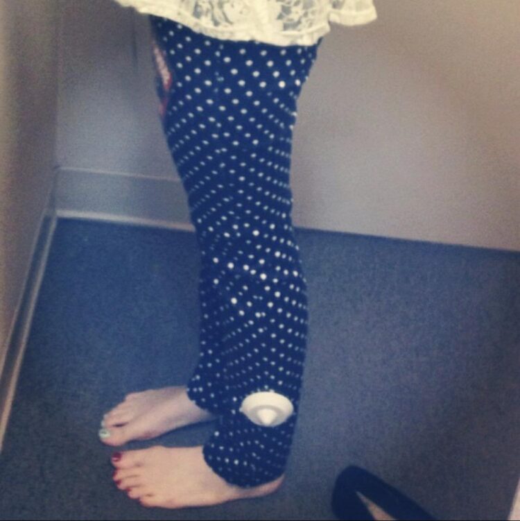 carly incontro feet 5