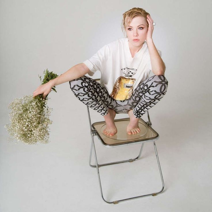 carly rae jepsen feet