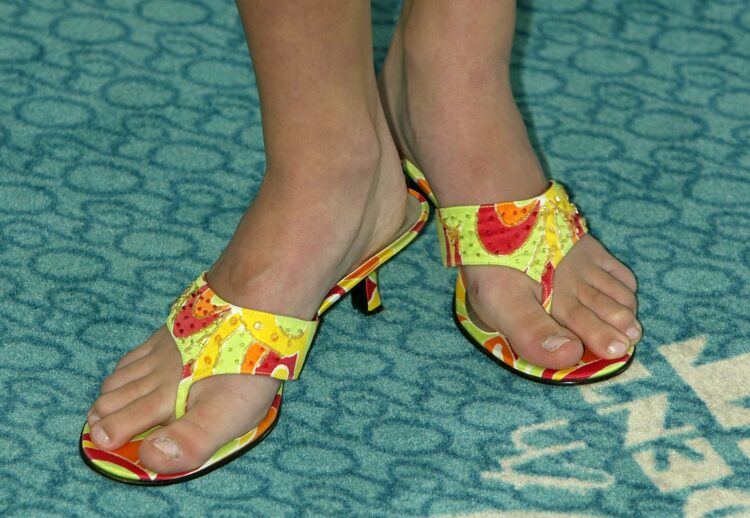 carly schroeder feet 3