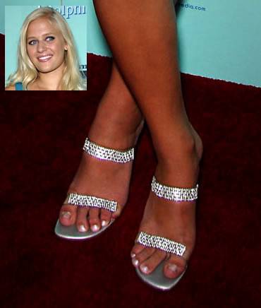 carly schroeder feet