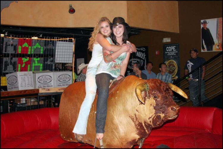 carly smithson feet 3