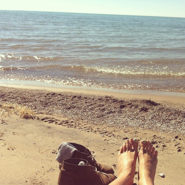 carlyn burchell feet 3