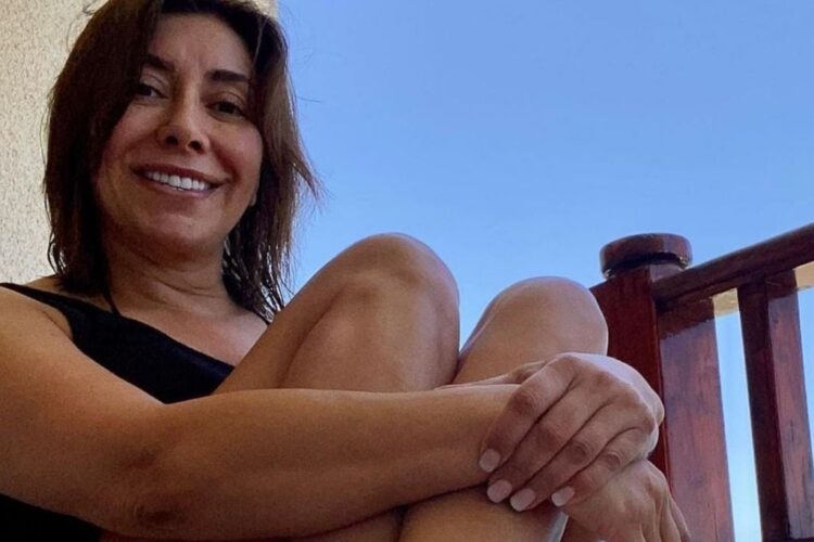 carmen gloria arroyo feet 5