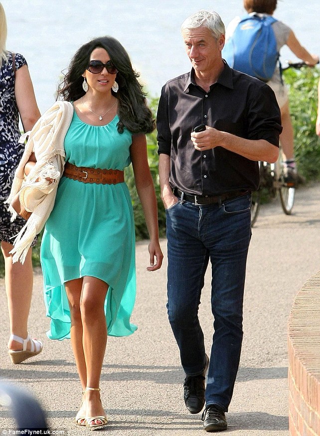 carol anthony feet 5