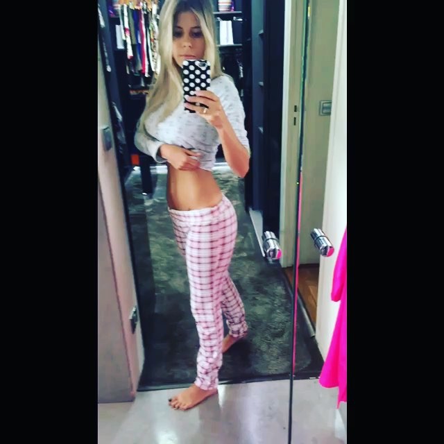 carol cabrino feet 2