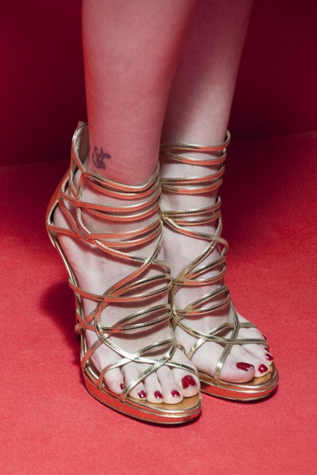 carolina bang feet 1