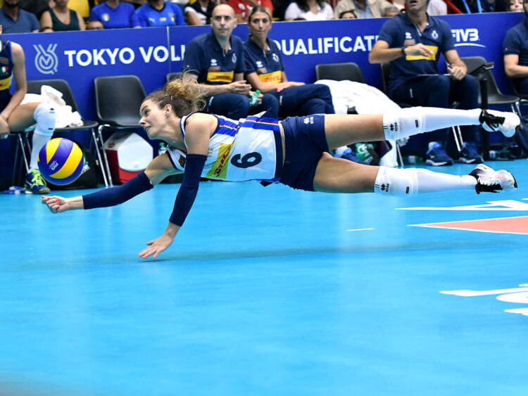 carolina costagrande feet 3