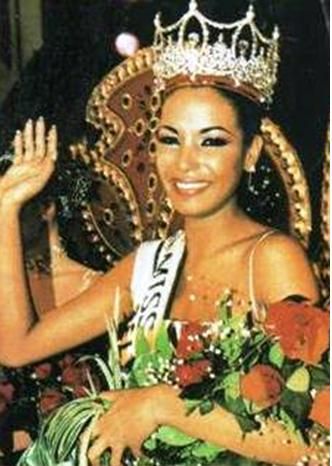 carolina indriago feet 4