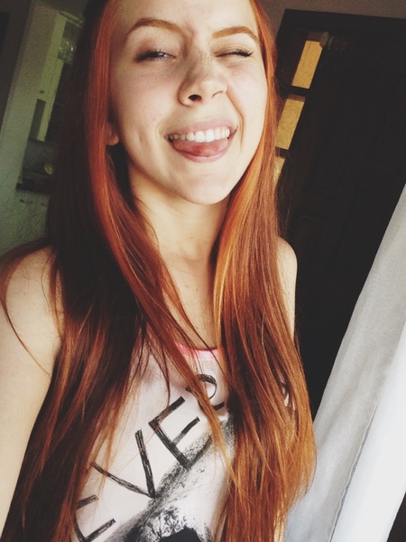 carolina luchtenberg feet 3