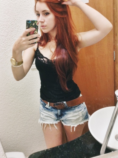 carolina luchtenberg feet