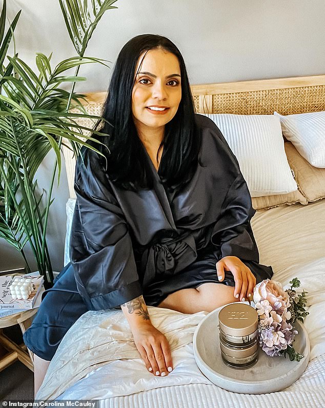 carolina mccauley feet 1