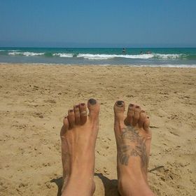 carolina pico rios feet 2