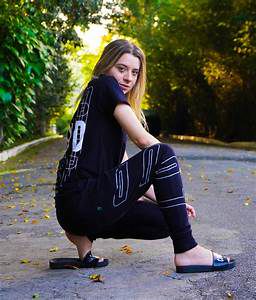 carolina voltan feet 3