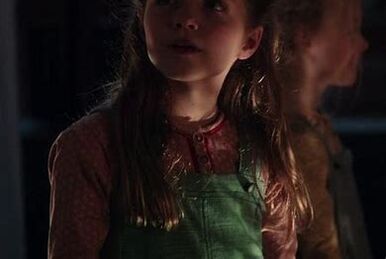 caroline barnum feet 6