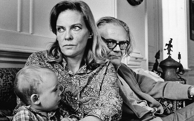 caroline blackwood feet 1