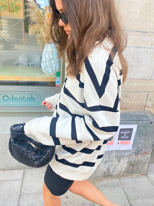 caroline blomst feet