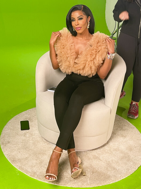 caroline brooks feet 1