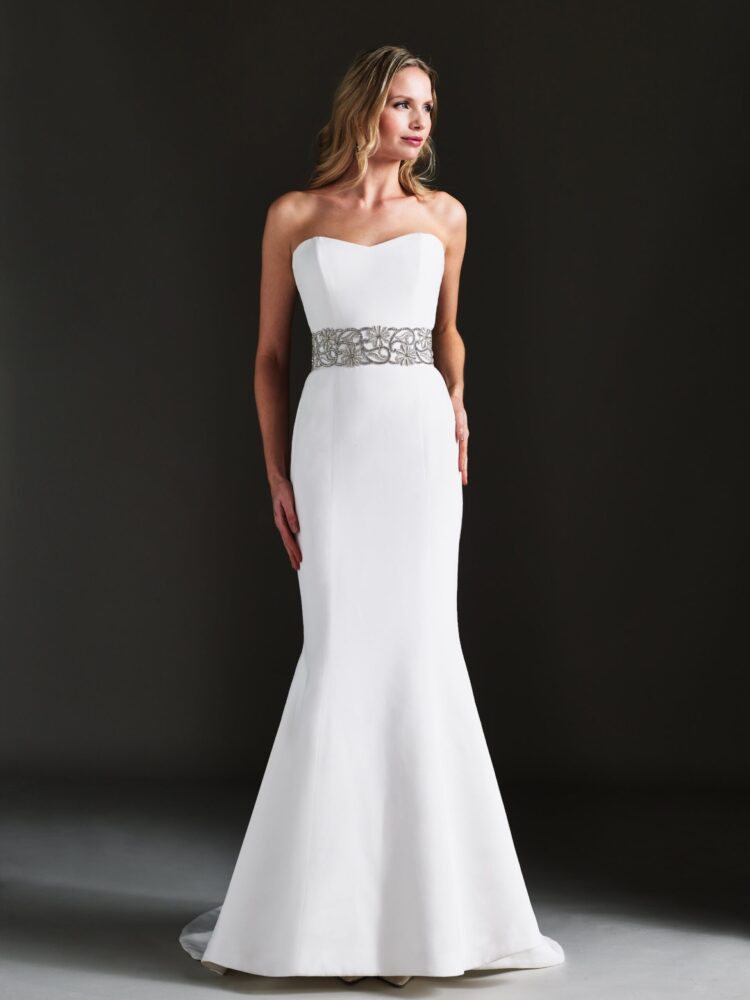 caroline castigliano feet 4 scaled