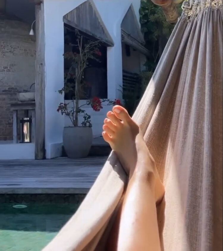 caroline celico feet 3