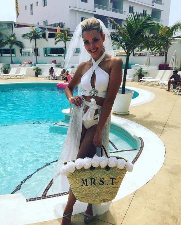 caroline daly feet 3