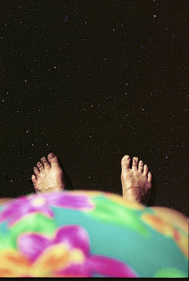 caroline dare feet 4